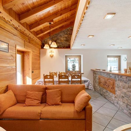Chalet Vista Monte Bianco Ла-Саль Экстерьер фото