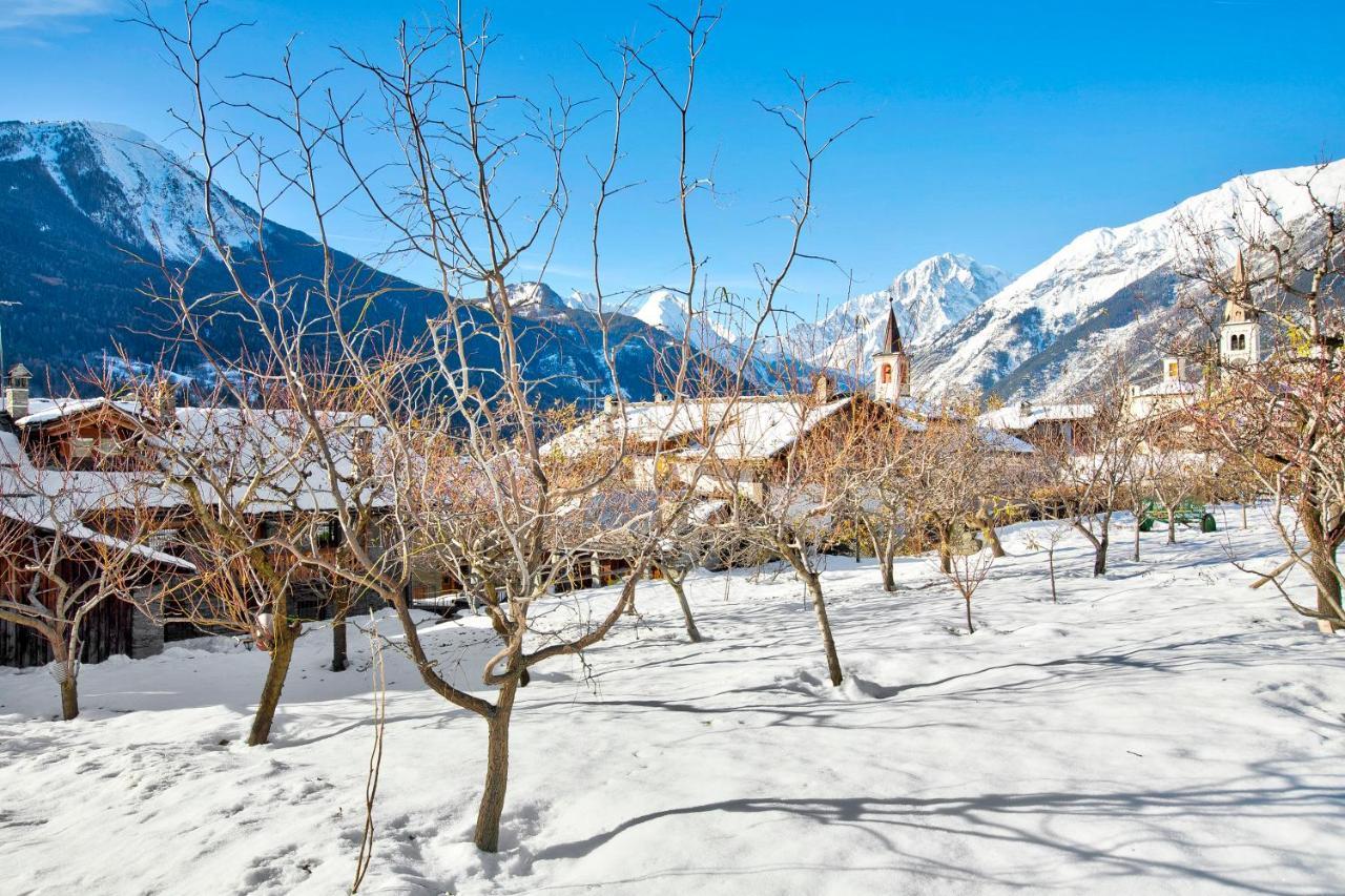 Chalet Vista Monte Bianco Ла-Саль Экстерьер фото