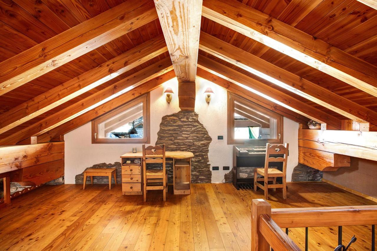 Chalet Vista Monte Bianco Ла-Саль Экстерьер фото