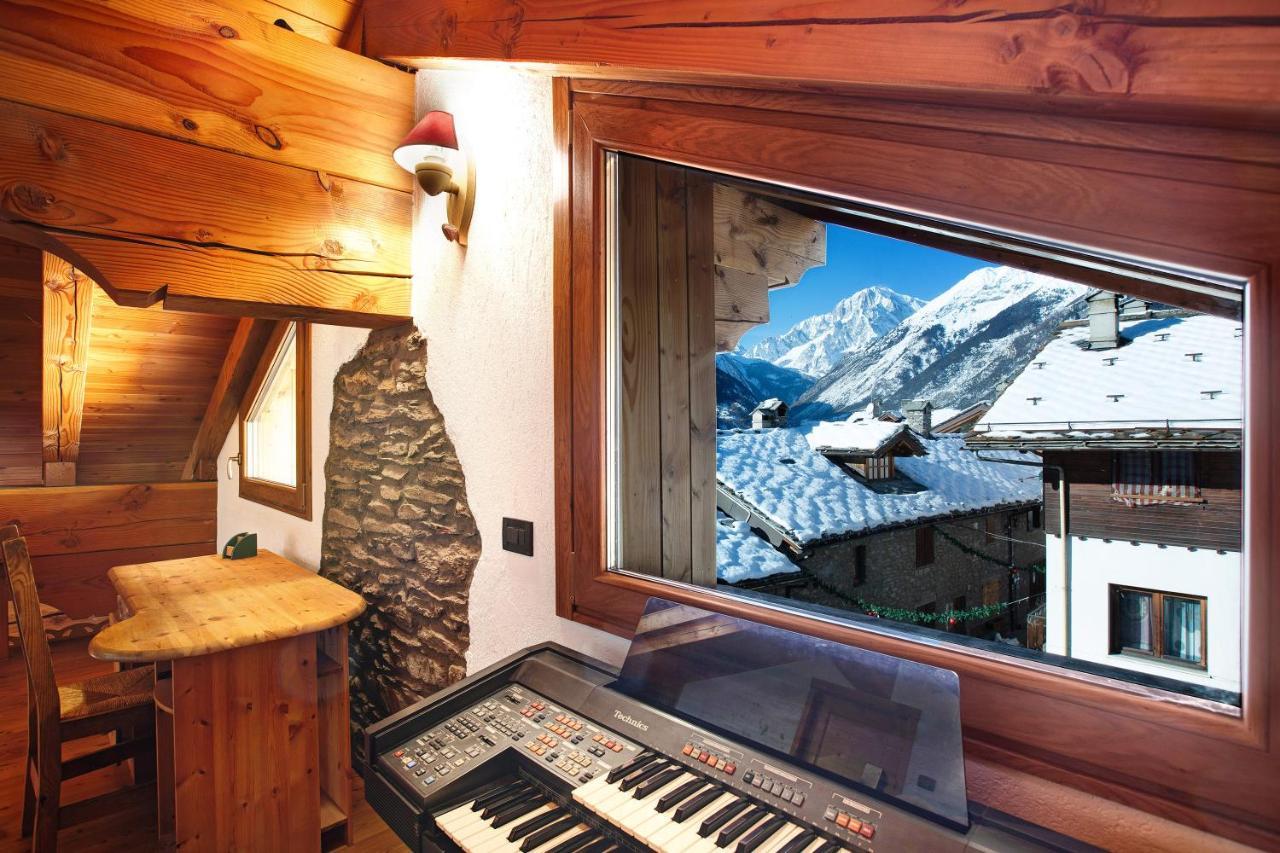 Chalet Vista Monte Bianco Ла-Саль Экстерьер фото
