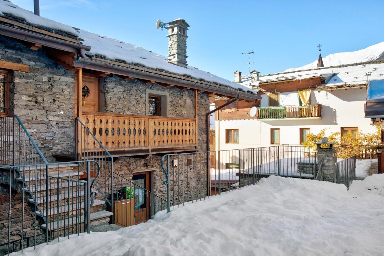 Chalet Vista Monte Bianco Ла-Саль Экстерьер фото